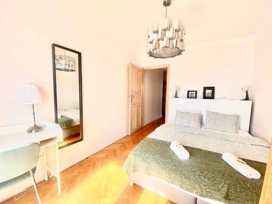 Apartment With National Stadion View, Free Parking Варшава Екстериор снимка